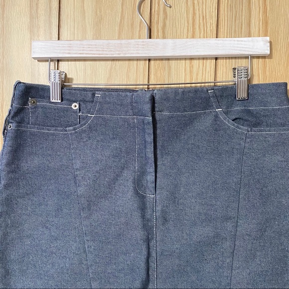 ⭐️Mini Denim Skirt in Size 14 - Picture 2 of 6